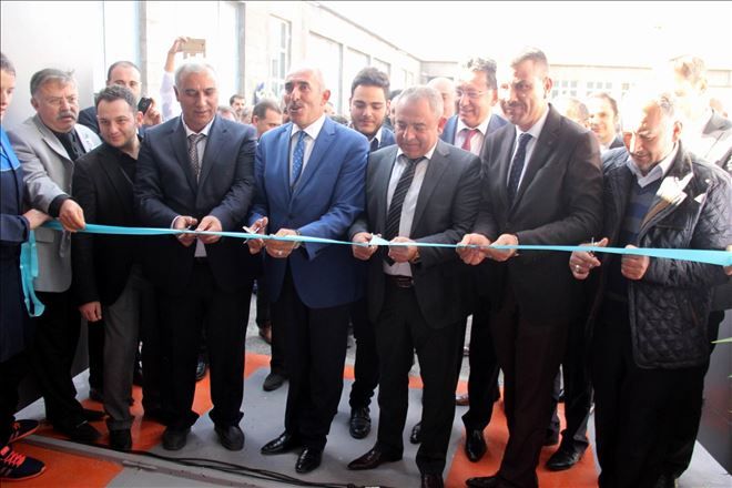 Merkez Mesleki ve Teknik Anadolu Lisesi´nde Oto Boya Laboratuvarı Açıldı
