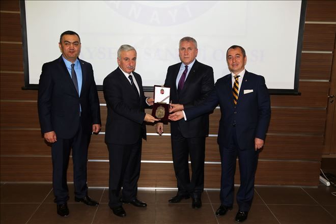Vali Süleyman Kamçı, Macaristan Büyükelçiliği işbirliğinde düzenlenen çalışma yemeğine katıldı. 