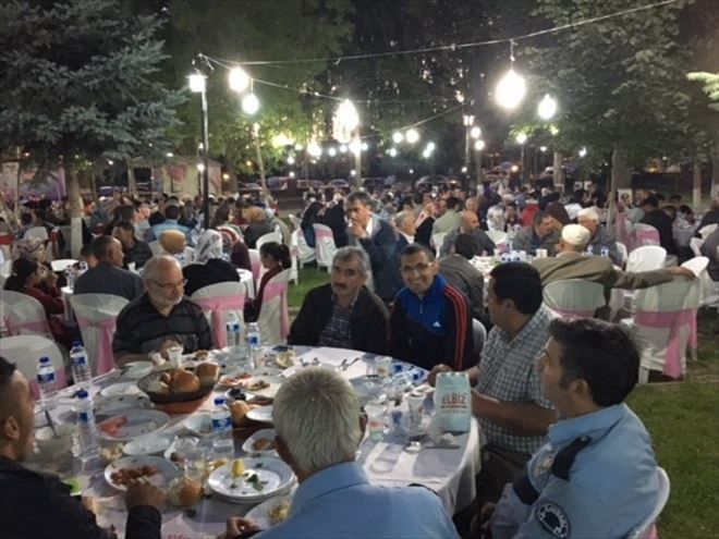 Develili AK Partililer iftar etkinliğinde buluştu