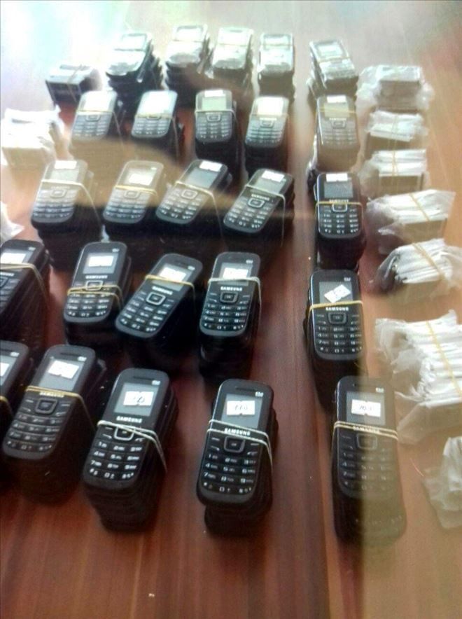 Kayseri´de 125 adet kaçak cep telefonu yakalandı