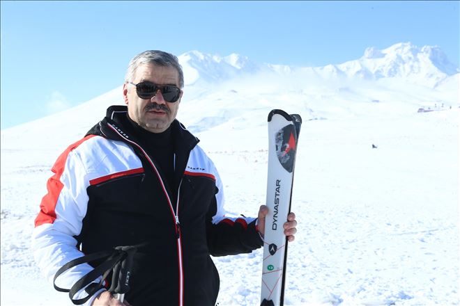 Erciyes Kış Sporları Merkezi´nde kayakçılar için fiyatlar değişmedi 