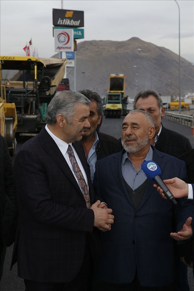 Başkan Çelik, Kayseri OSB´deki asfalt çalışmalarını takip etti 