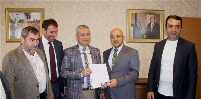 Dr. Murat Cahid Cıngı AK Parti´den milletvekili aday adayı 