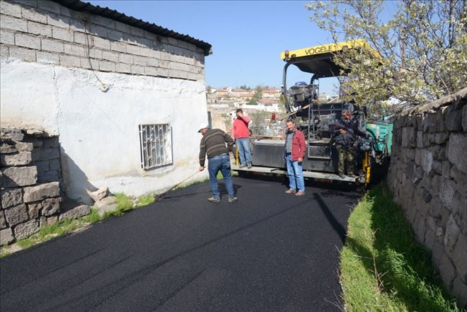 Karacaoğlu Mahallesi´nde asfalt çalışmaları başladı 