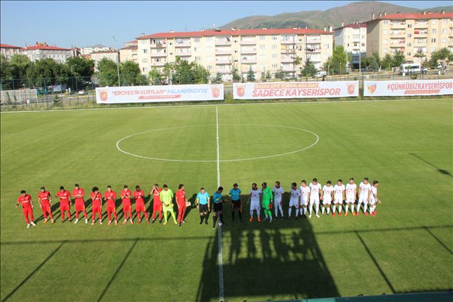 Kayserispor, hazırlık maçında Altınordu´yu 3-2 yendi 