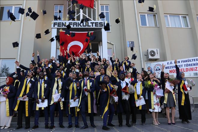  ERÜ Fen Fakültesinden 71 öğrenci mezun oldu 