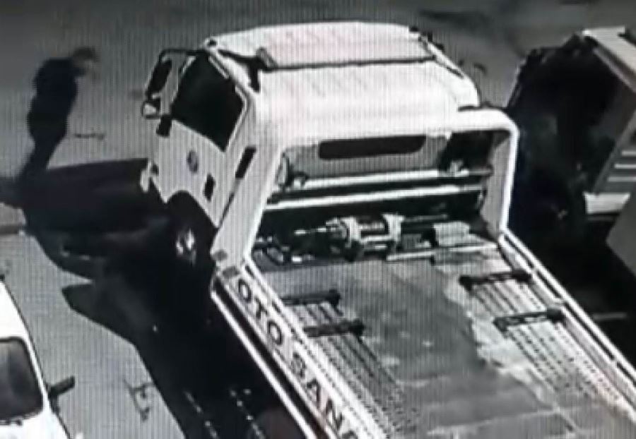 9 araçtan akü çalan hırsızlar yakalandı
