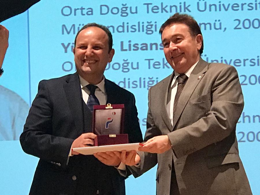 AGÜ Öğretim Üyesi Prof. Dr. Güngör’e Araştırma Teşvik Ödülü