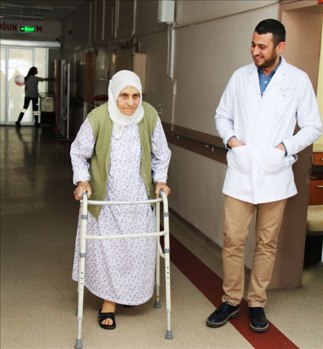 83 Yaşındaki Nazmiye Nine Şifayı Develi Hatice Muammer Kocatürk Devlet Hastanesi´nde buldu 