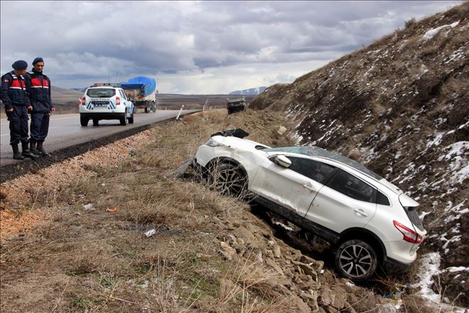  Kaza yapanlara yardıma koşan vatandaşa otomobil çarptı: 1 ölü, 5 yaralı 