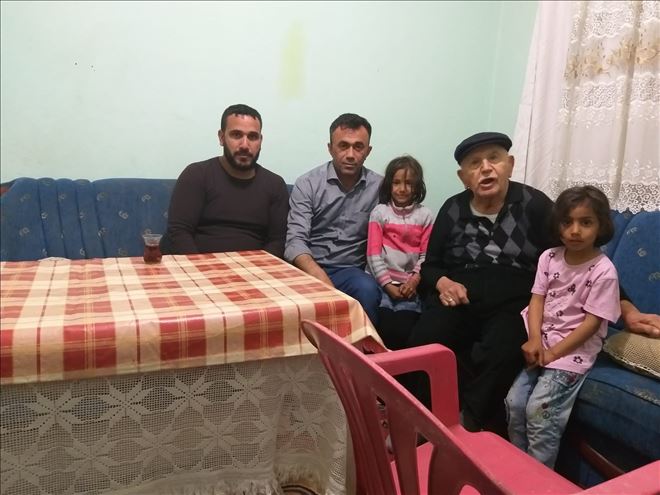 Suriyeli aile ile iftar açtı