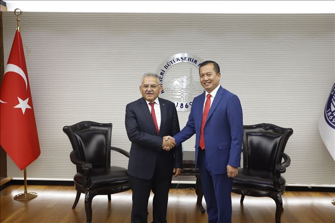 Başkan Büyükkılıç, Endonezya´nın Ankara Büyükelçisi Iqbal ile görüştü 