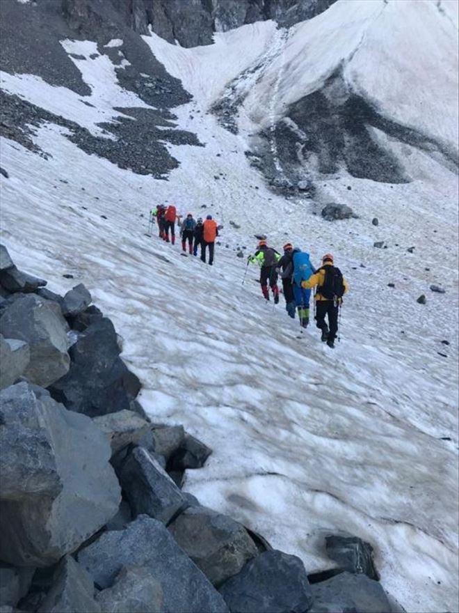 Belediyesporlu dağcılar Kaçkar zirvesine tırmandı