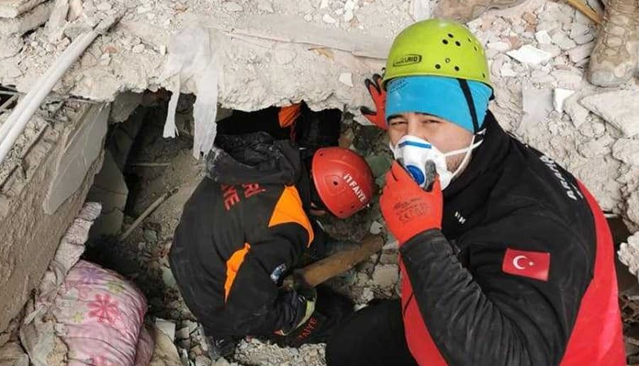 Kayseri Büyükşehir Belediyesi deprem bölgesinde çalışmalara başladı