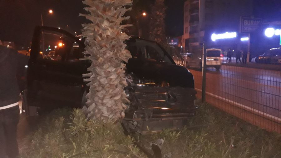  Mehmet Özhaseki trafik kazası geçirdi
