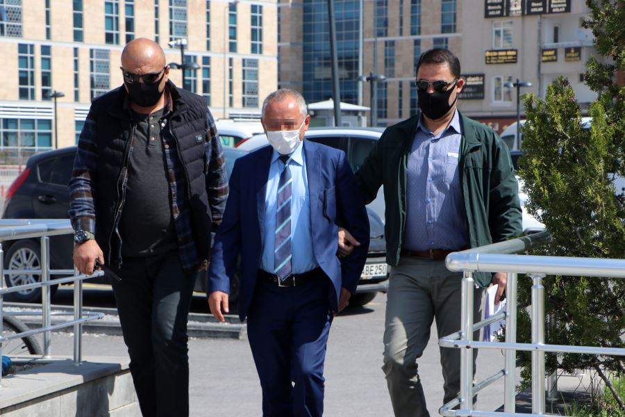 Eski CHP il yöneticisi Cumhurbaşkanına hakaretten gözaltına alındı