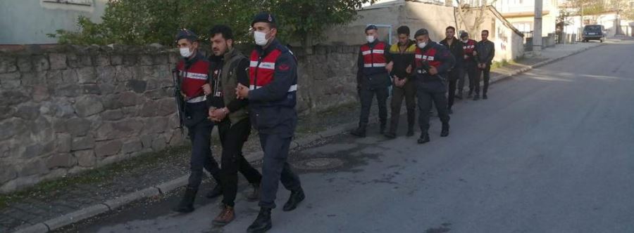 Heyet-i Tahrir-i Şam terör örgütü yedi kişi yakalandı