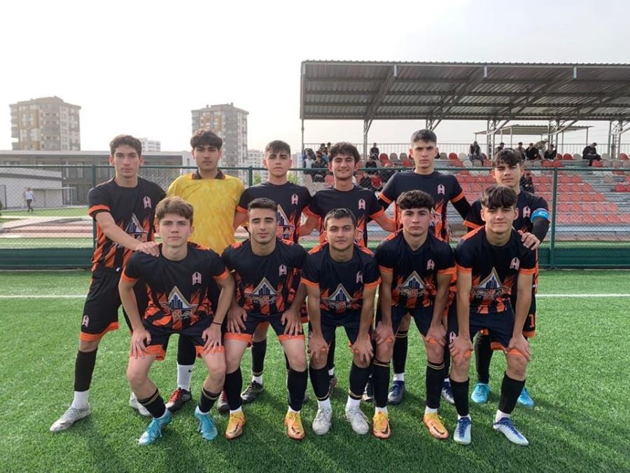 Kayseri U17 Liginde Play-Off heyecanı